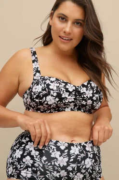 Dam Ellos Bikinitrosa Saga Med Shapingeffekt