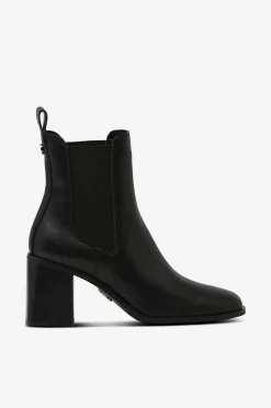 Dam Steve Madden Boots Achiever Bootie