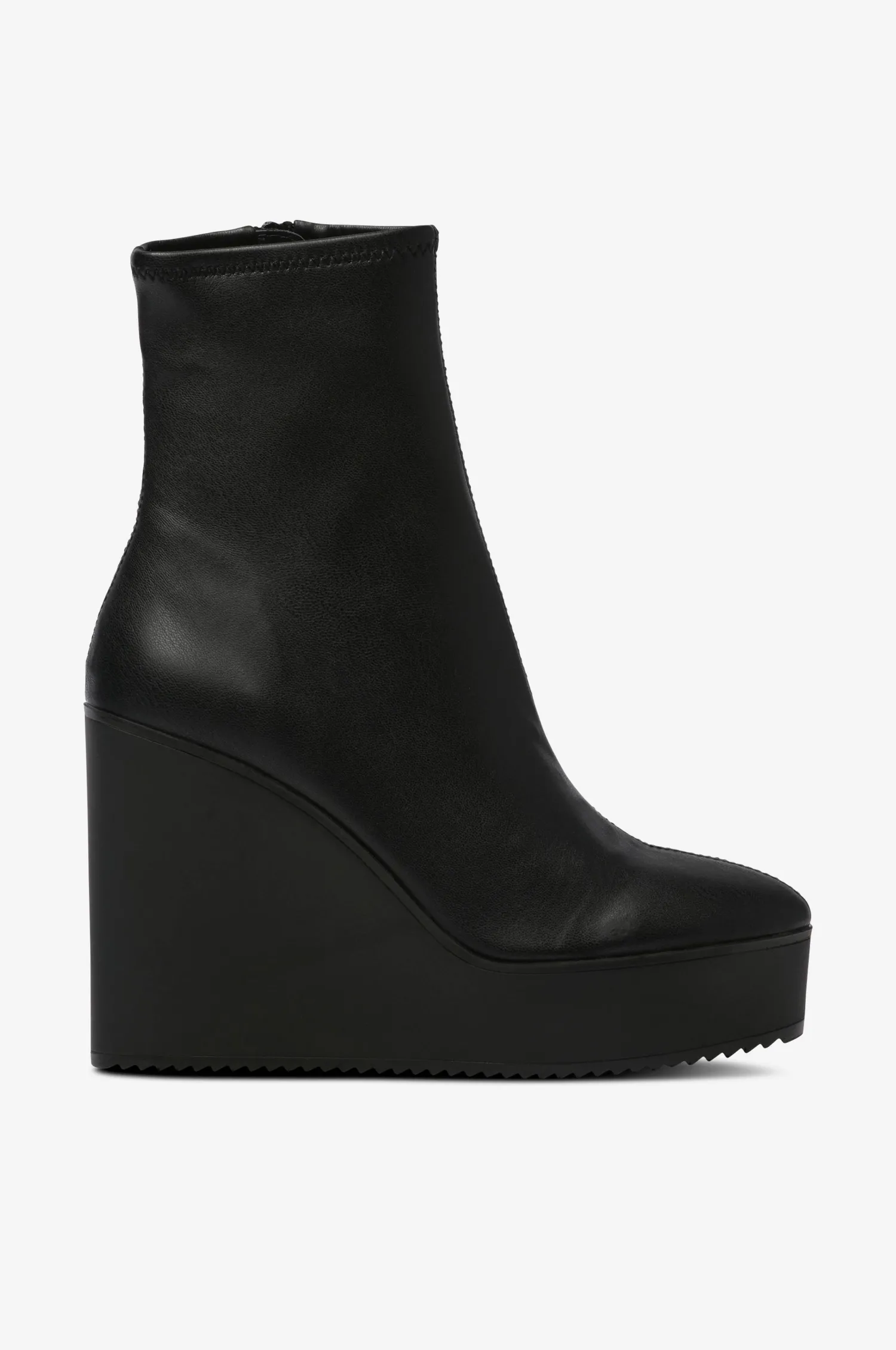 Dam Steve Madden Boots Jassy Bootie