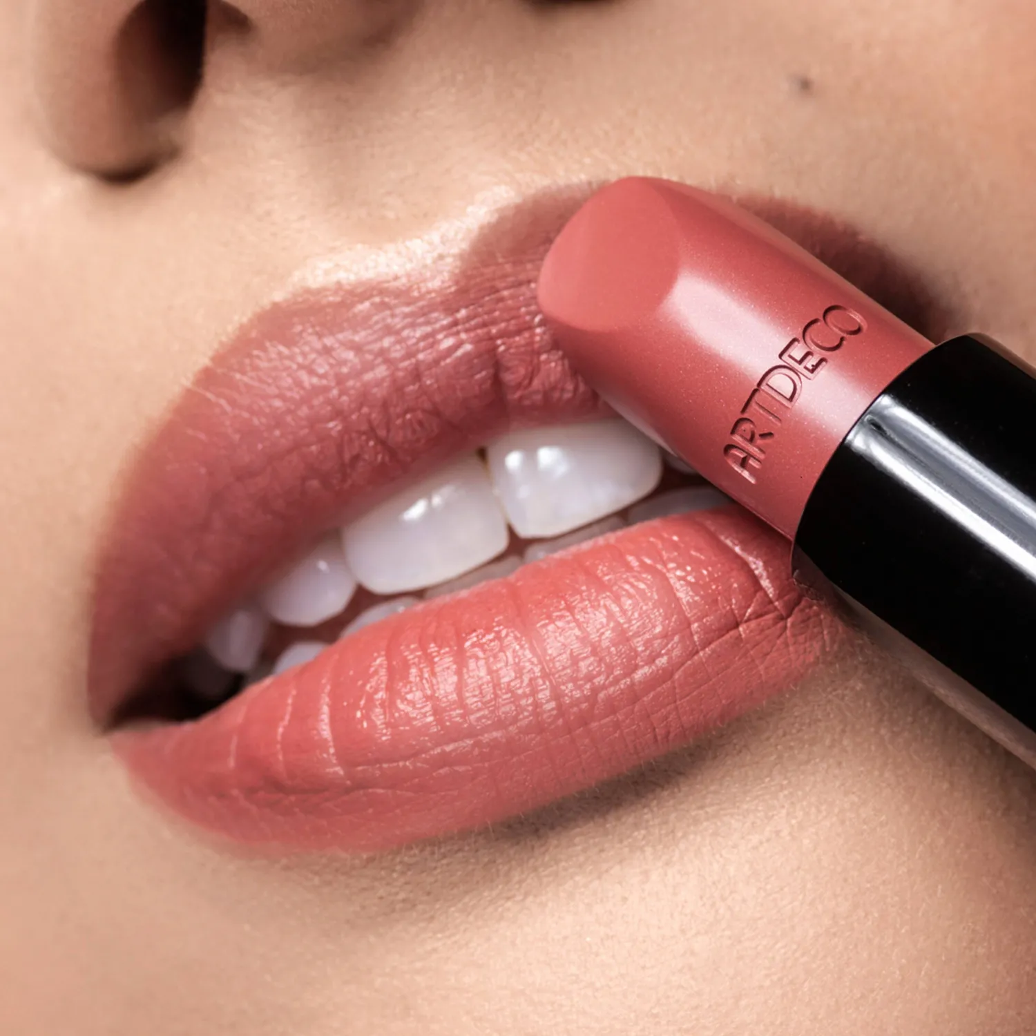 Artdeco Perfect Color Lipstick